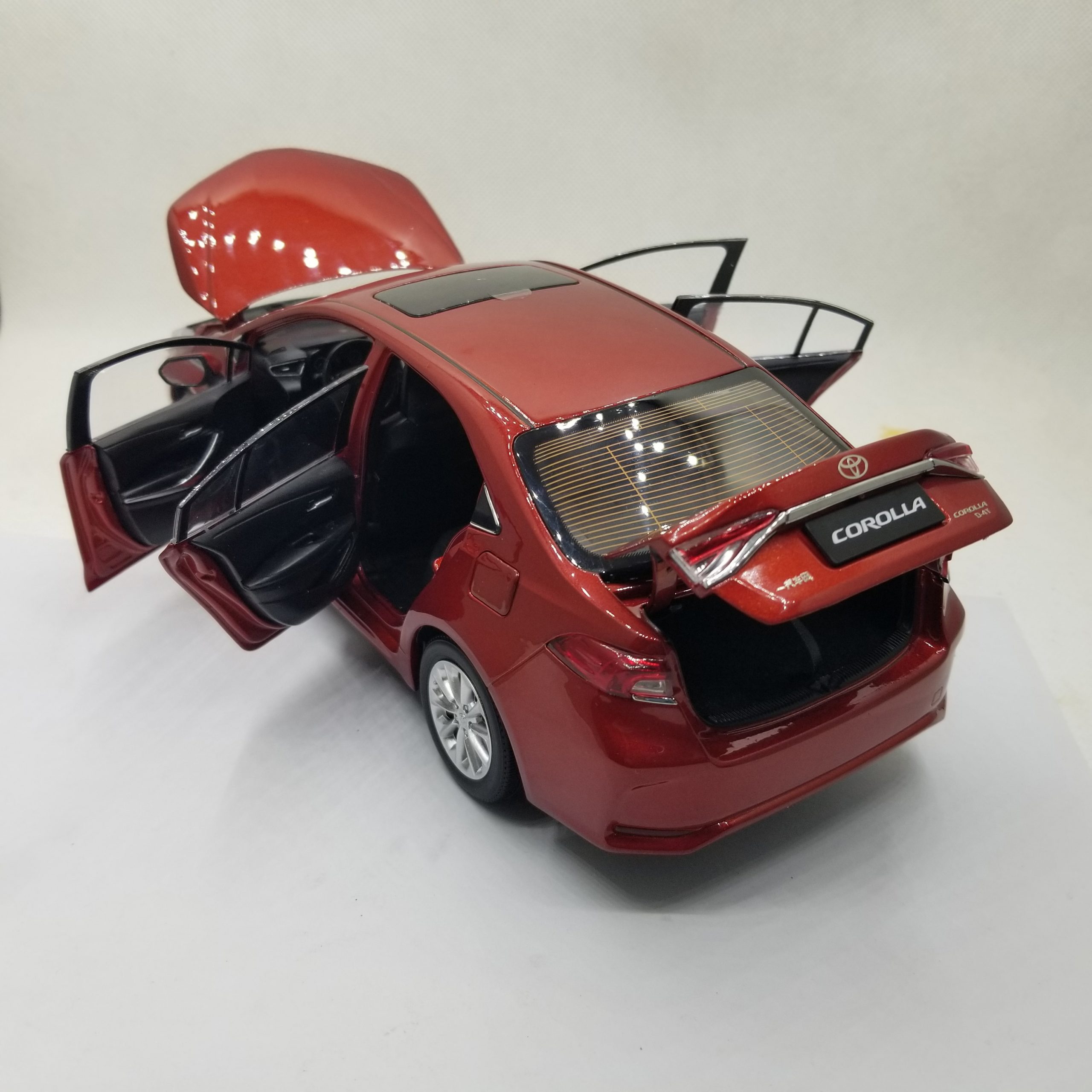 1:18 Diecast Model for Toyota Corolla 2019 Red Sedan Alloy Toy Car ...