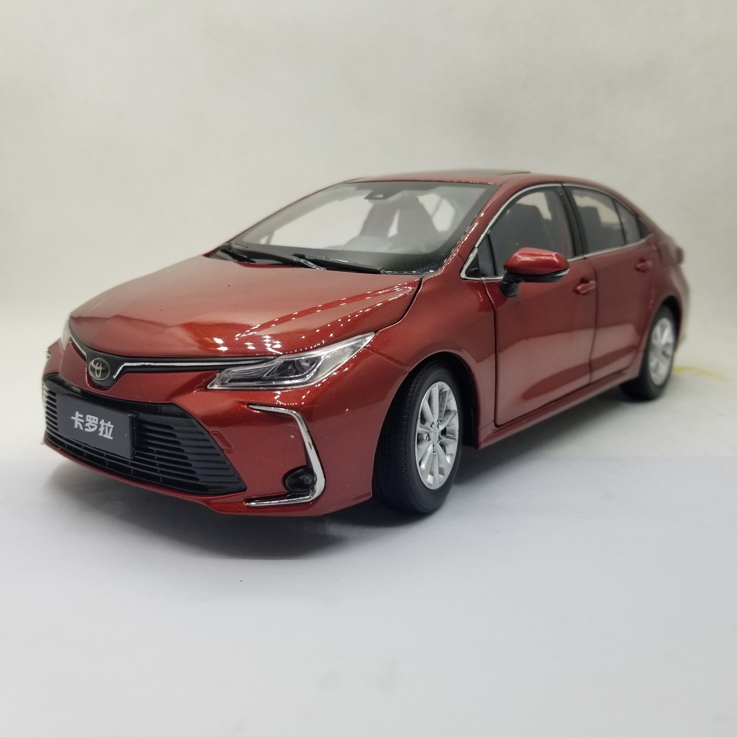 1:18 Diecast Model for Toyota Corolla 2019 Red Sedan Alloy Toy Car ...